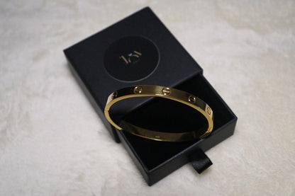 Bratara Model Cartier Love Aurie